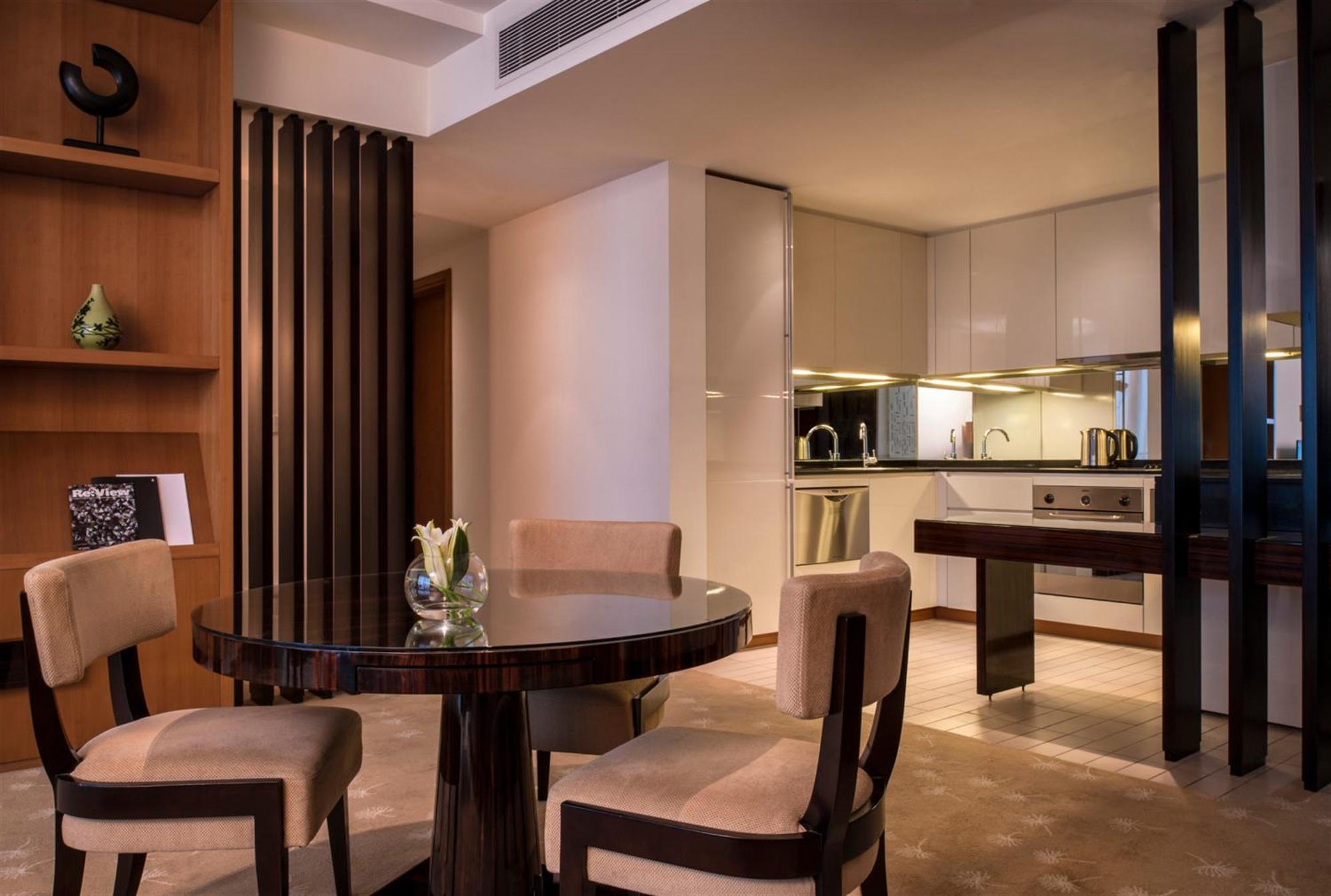 Intercontinental Residence Suites Dubai Festival City By Ihg Zewnętrze zdjęcie A suite at the hotel