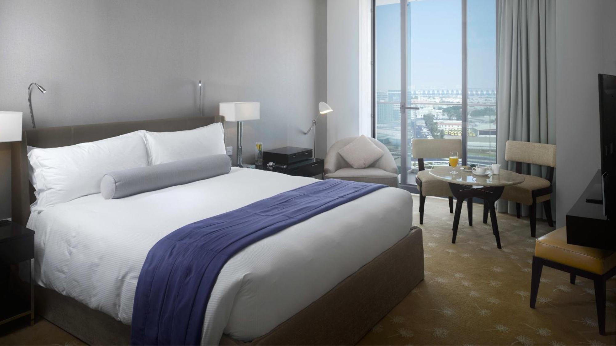 Intercontinental Residence Suites Dubai Festival City By Ihg Zewnętrze zdjęcie A guest room at the hotel